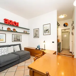  Apartment Casemi - Mercato 16 Sx In Full City Center Italy