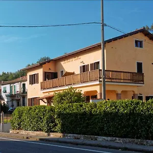  Apartment La Corte Di Valemi Italy