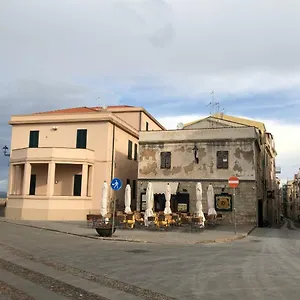 https://cavour-84.in-sardinia.net